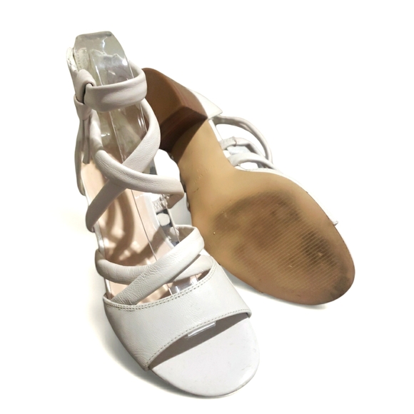 ELEGANT CREAM STRAPPY SANDALS LEATHER UPPERS - Picture 4 of 12
